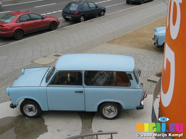 25194 Trabant roof